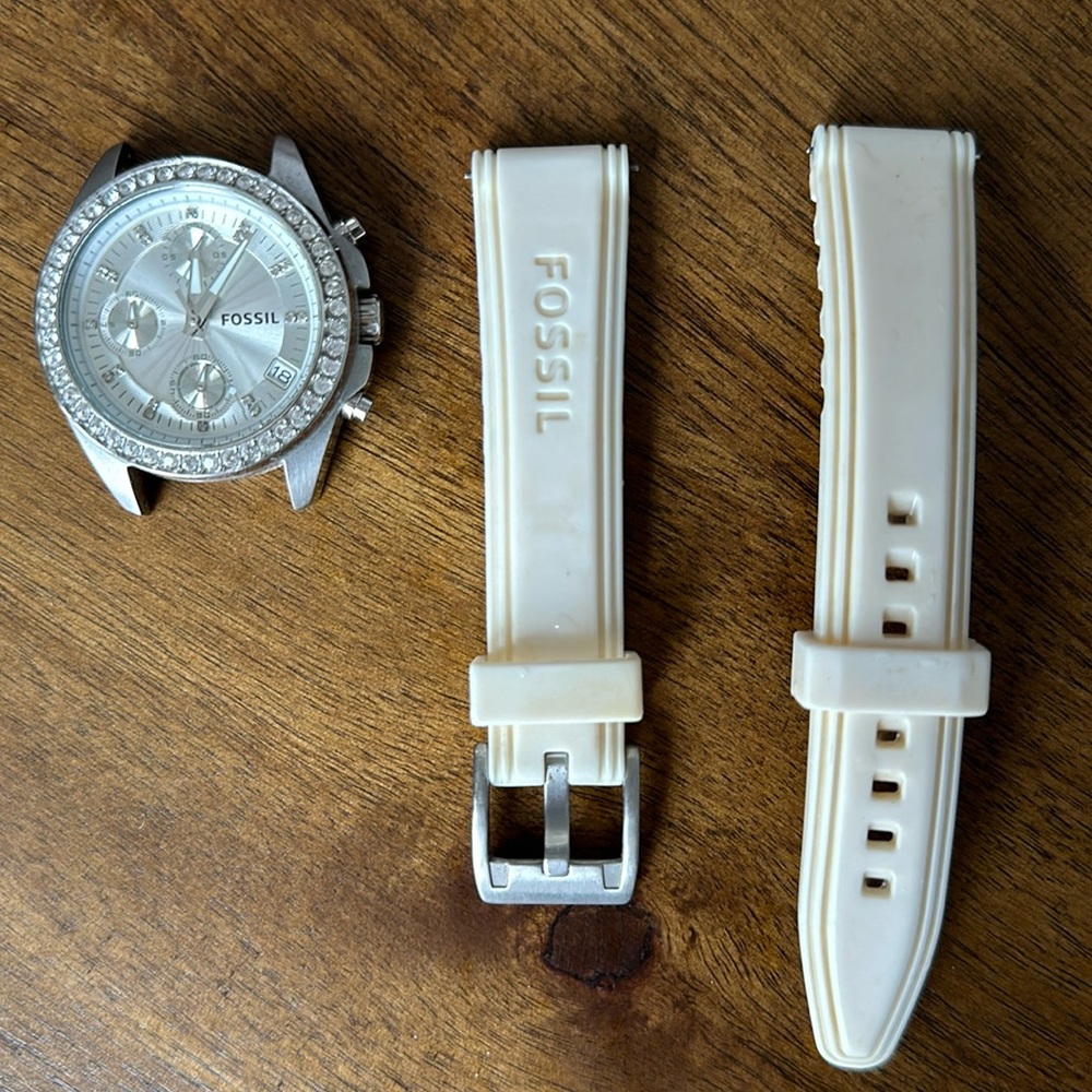 FOSSIL womens watch cream silicone band with crystals and silver watch face